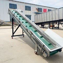 Pulverized material granulator with single screw feeder