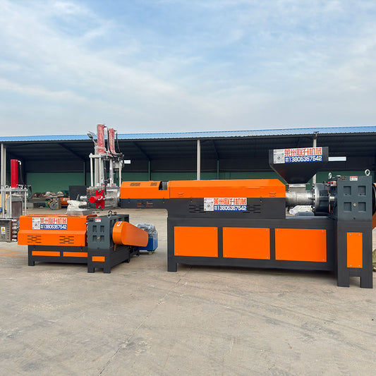 Crushing material granulator main and auxiliary machines