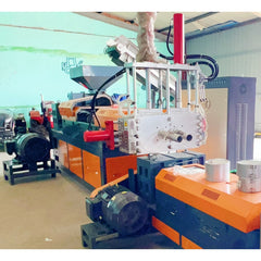 Pulverized material granulator with single screw feeder 