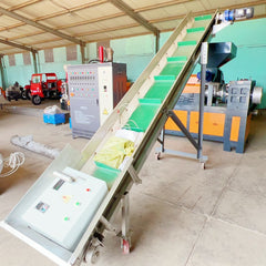 Pulverized material granulator with single screw feeder 