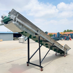 Pulverized material granulator with single screw feeder 